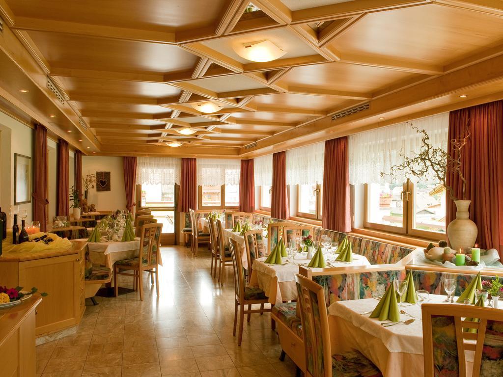 Hotel Foestlerhof วิลลา ออตโตเน ภายนอก รูปภาพ